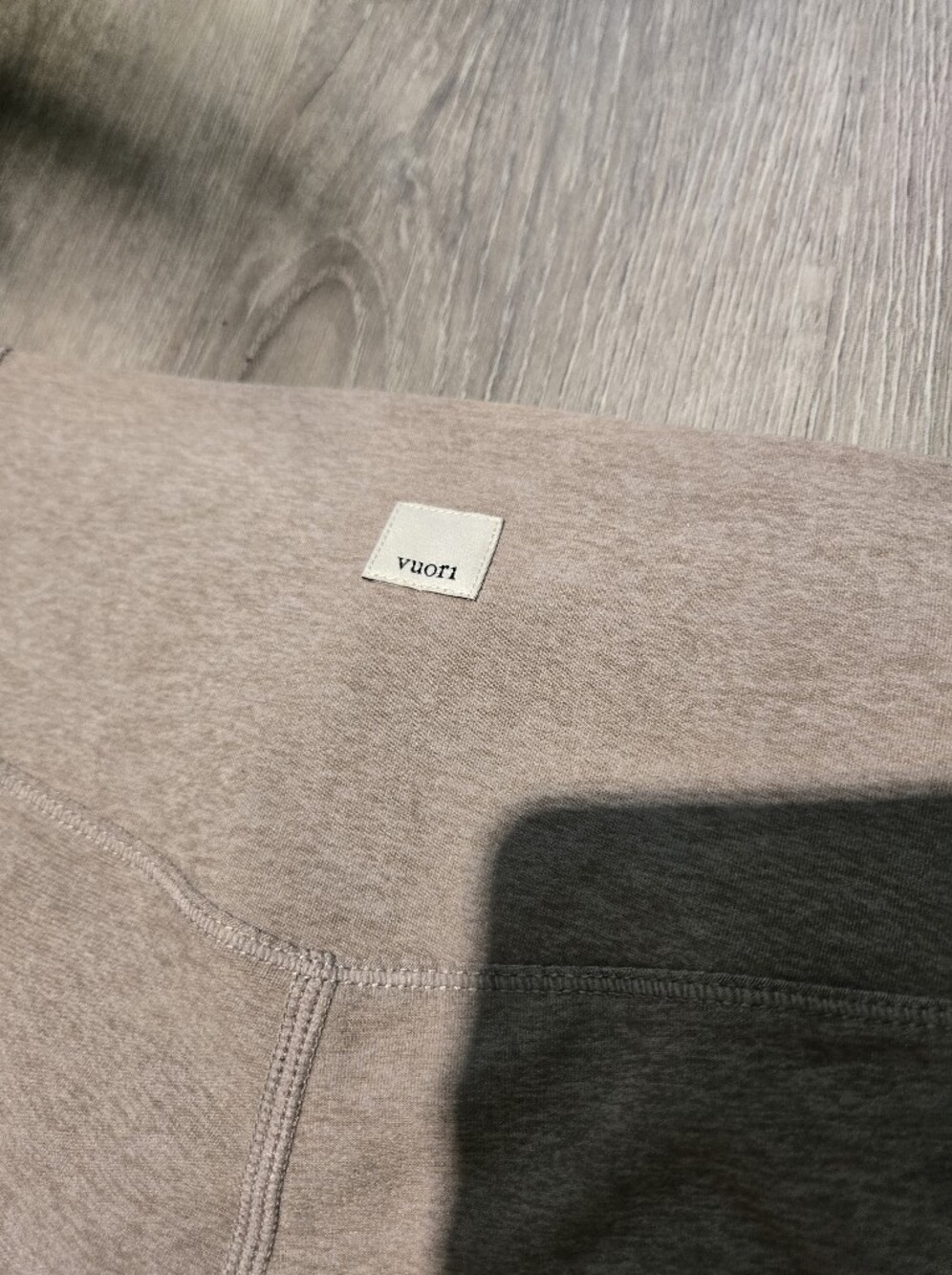 VUORI  Elevation Slim Bootcut Walnut Heather Leggings - Picture 4 of 9